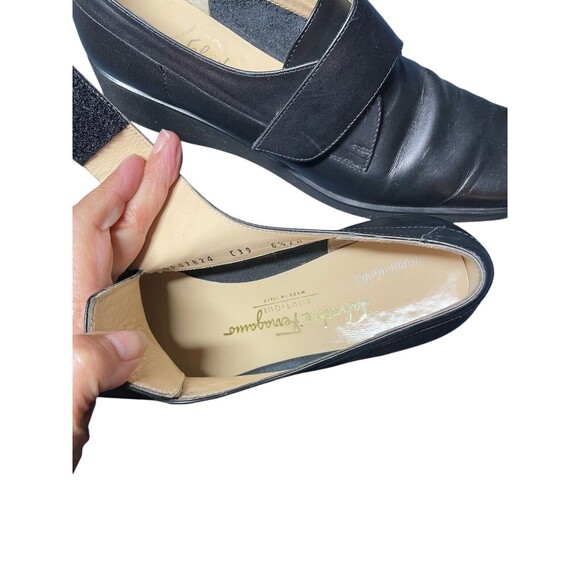 Salvatore Ferragamo Boutique Women's Black Leather‎ Loafer Size 6.5 2A Hook Loop - Picture 15 of 16